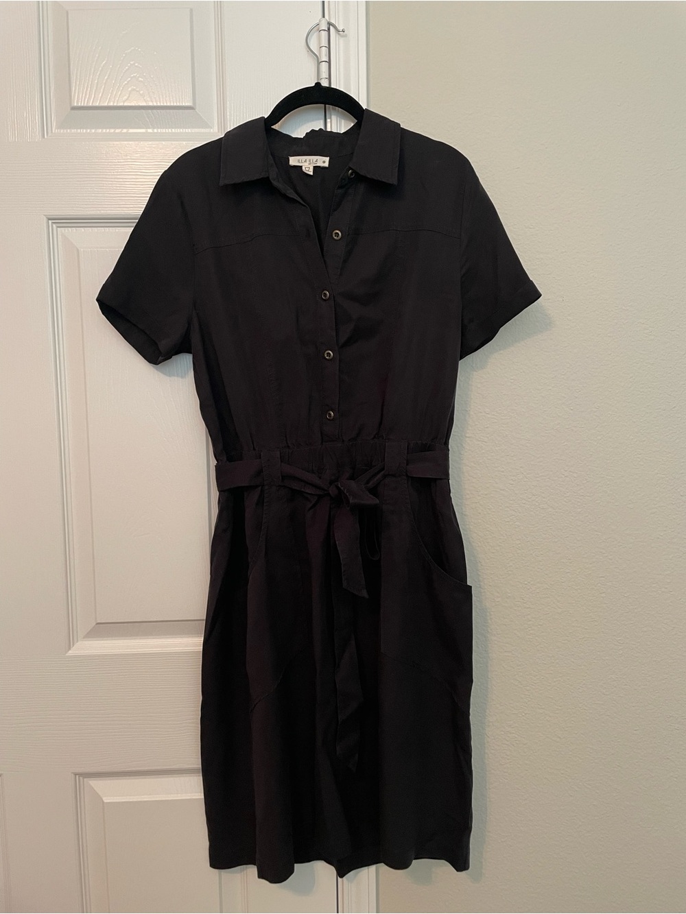 ILLA ILLA Black Short-Sleeve Shirt Dress with Tie Waist